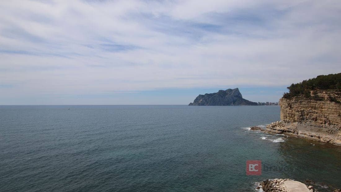 Seafront 4-Bedroom Villa in Benissa - 4