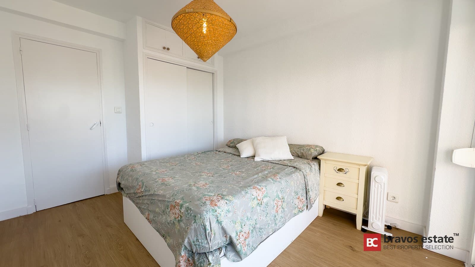 Seafront 4-Bedroom Apartment in El Campello - 5
