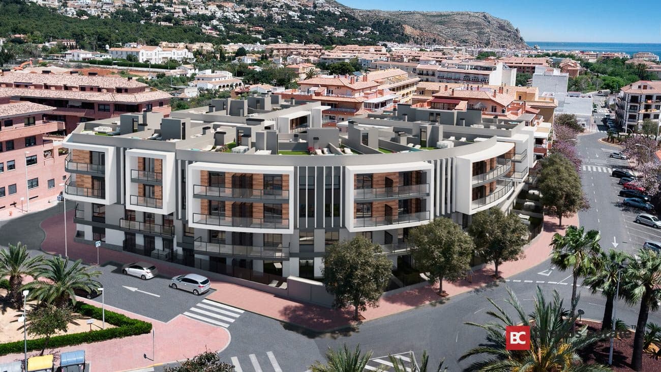 Beachside 2-Bedroom Apartment in Javea - 3