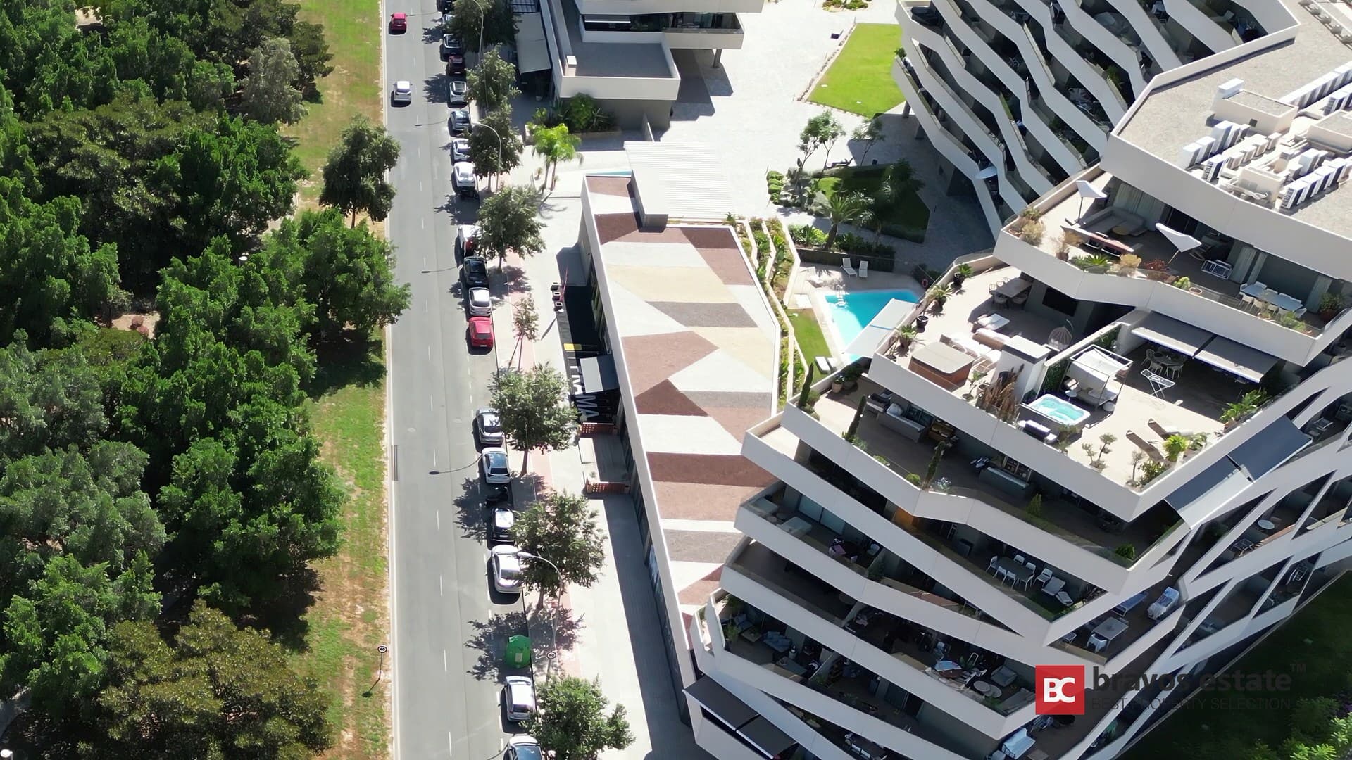 Beachside 3-Bedroom Apartment in Playa de San Juan - 4