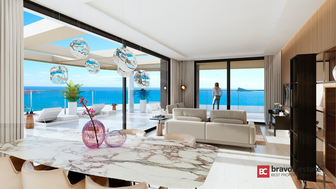 Seafront 3-Bedroom Apartment in Benidorm - 2