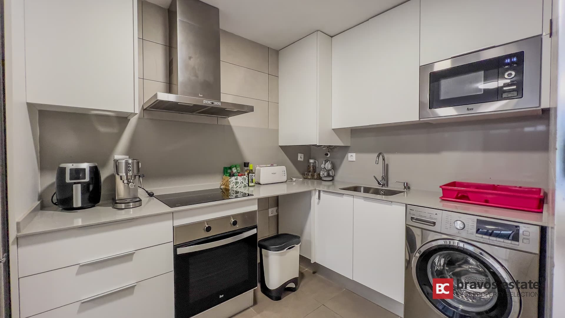 Beachside 1-Bedroom Apartment in El Campello - 5