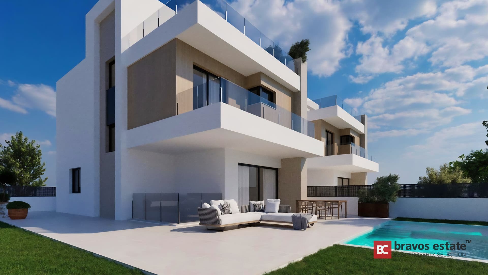 Spacious 4-Bedroom Villa in Playa de San Juan - 2