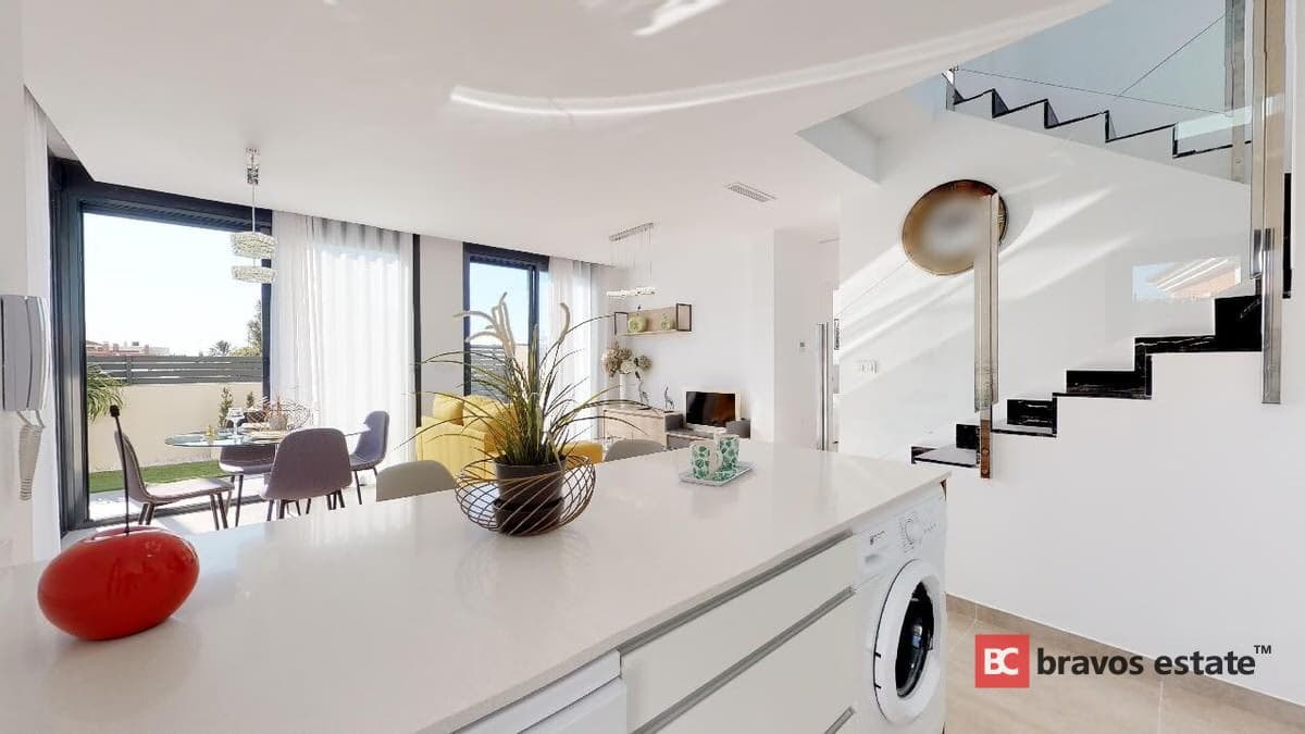 Nieuwbouw villa met 3 slaapkamers in Torrevieja - 5