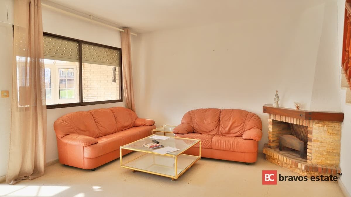 Seafront 6-Bedroom Bungalow in El Campello - 4