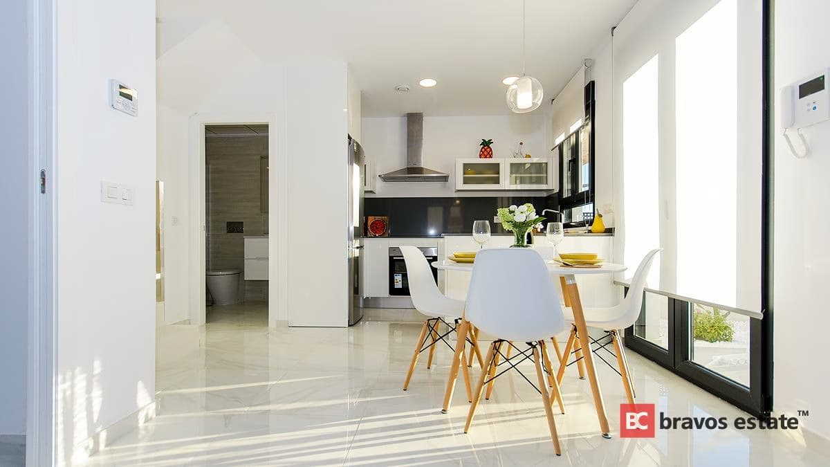 Новая вилла, 3 спальни в Полопе - 2