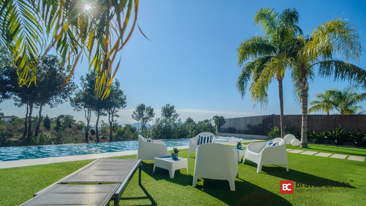 Spacious 3-Bedroom Villa in Finestrat - 3