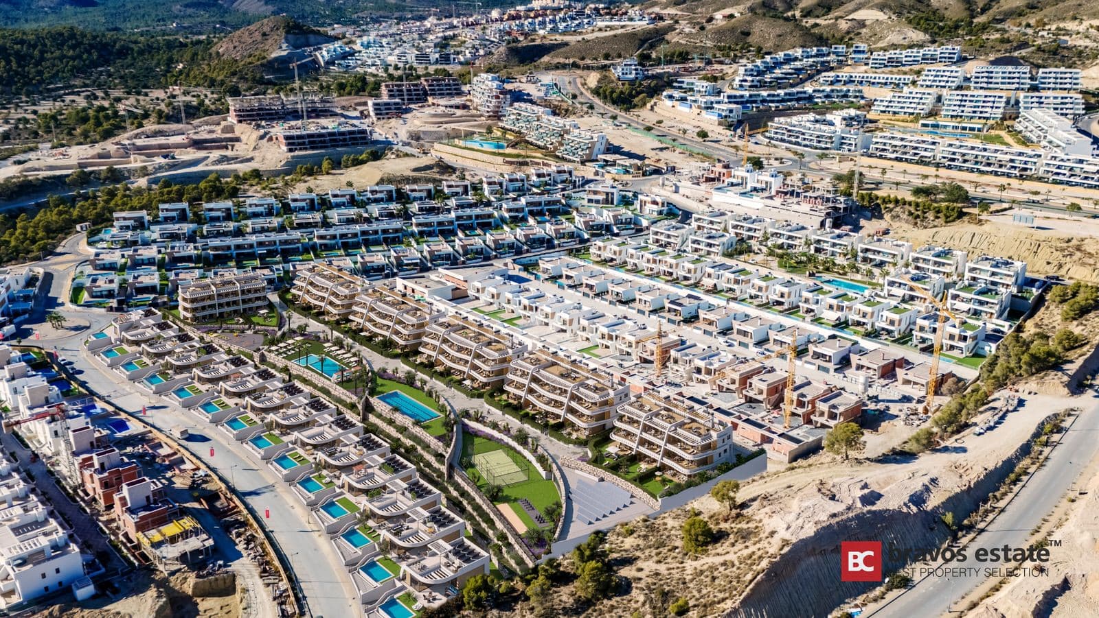 Mercado inmobiliario en España: crecimiento de precios, demanda extranjera y tendencias hipotecarias