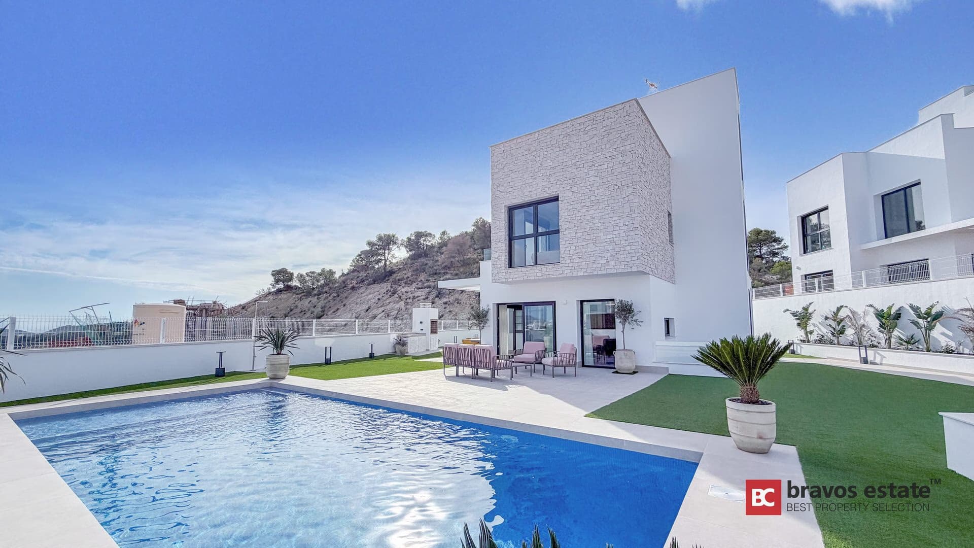 Przestronna willa z 4 sypialniami w Finestrat 1