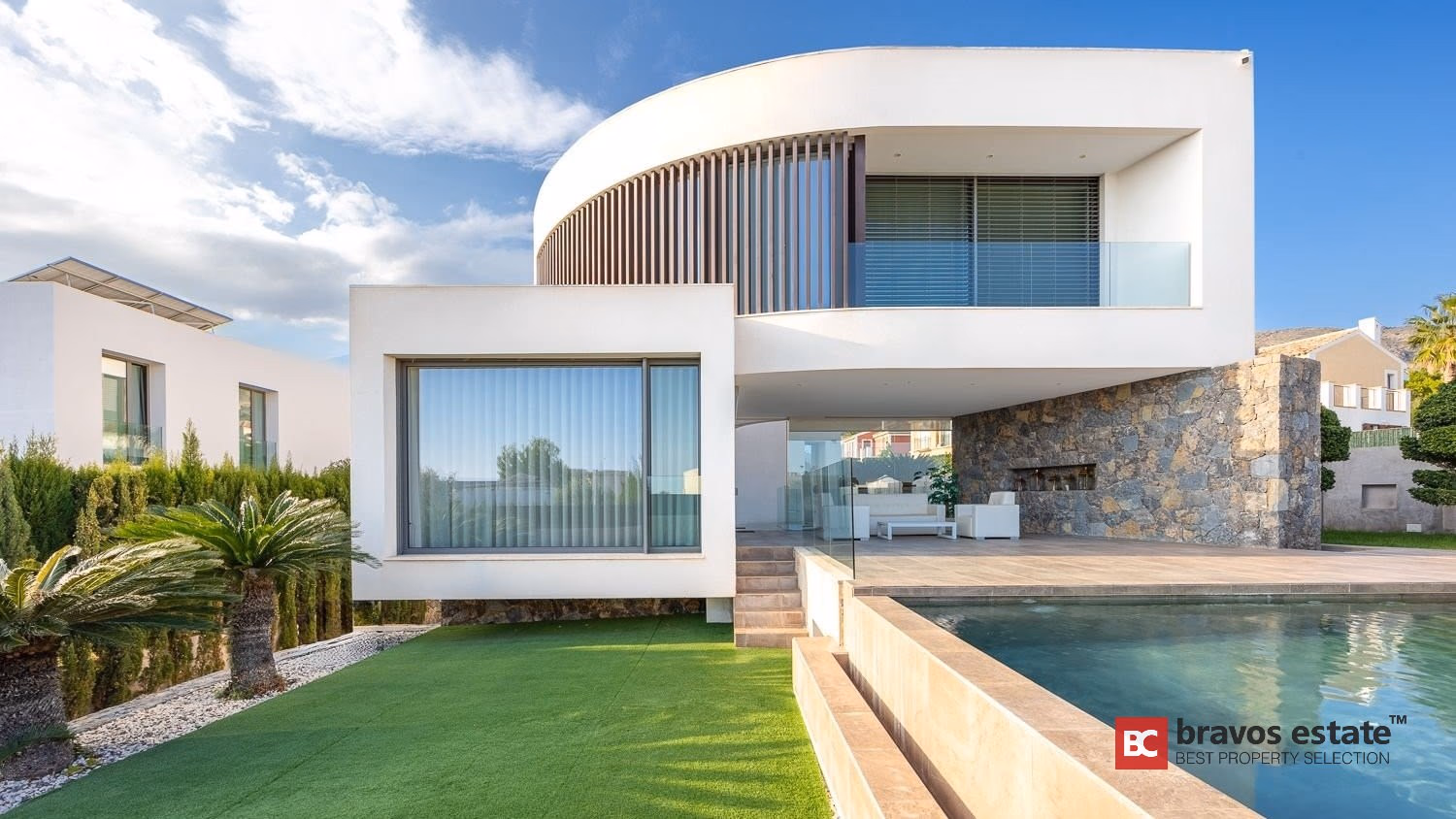 Spacious 3-Bedroom Villa with Private Pool in Finestrat - 1