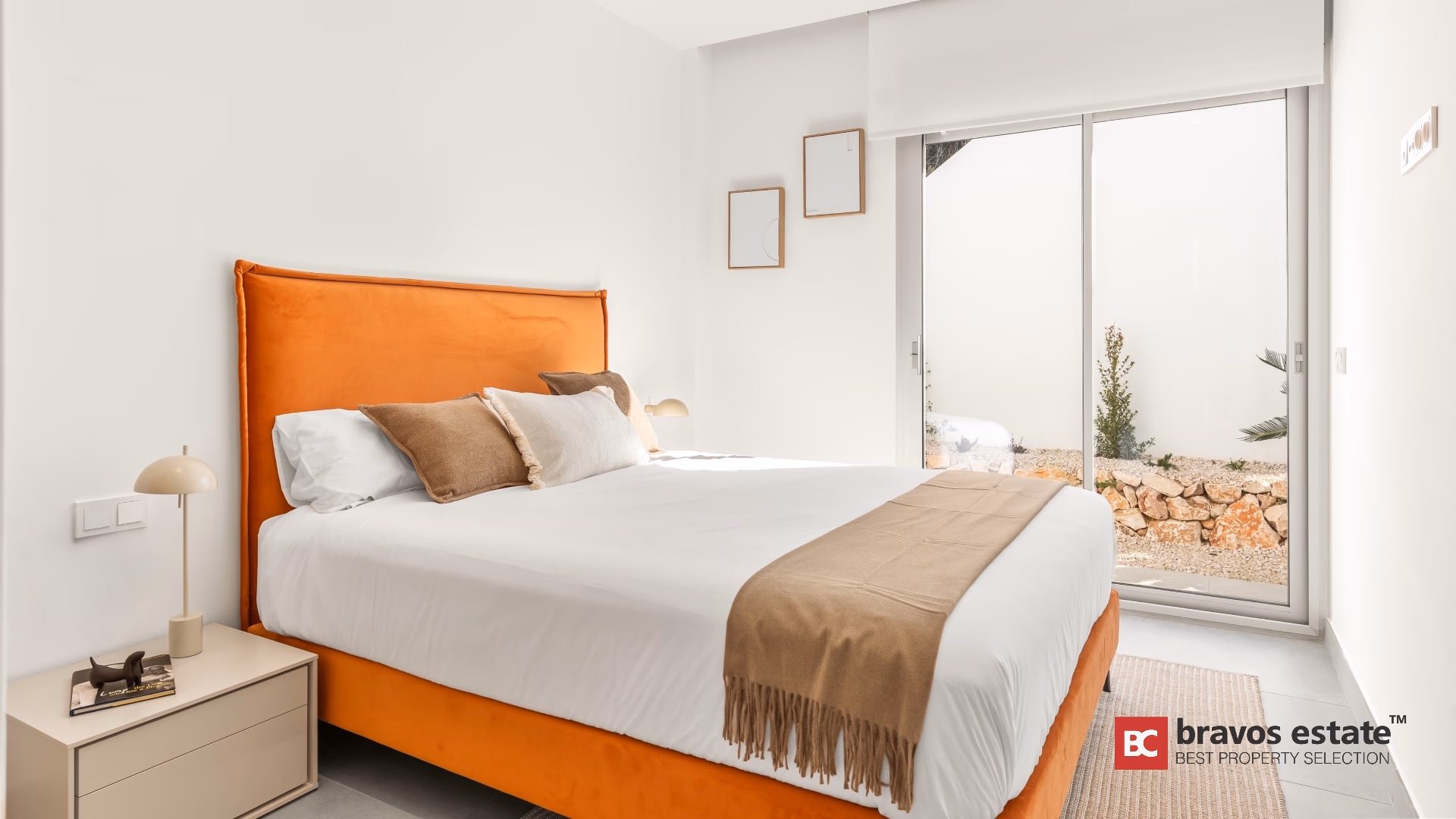 Villa de Obra Nueva de 4 Dormitorios con Vistas al Mar en Cumbre del Sol - 14