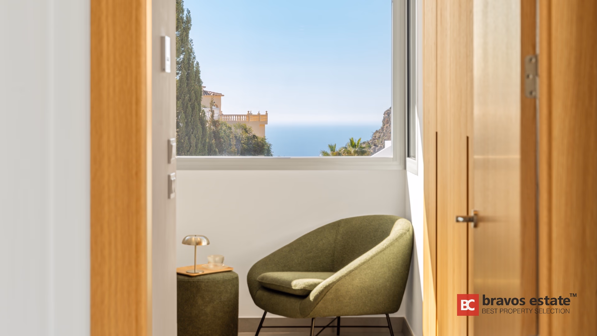 Villa de Obra Nueva de 4 Dormitorios con Vistas al Mar en Cumbre del Sol - 19
