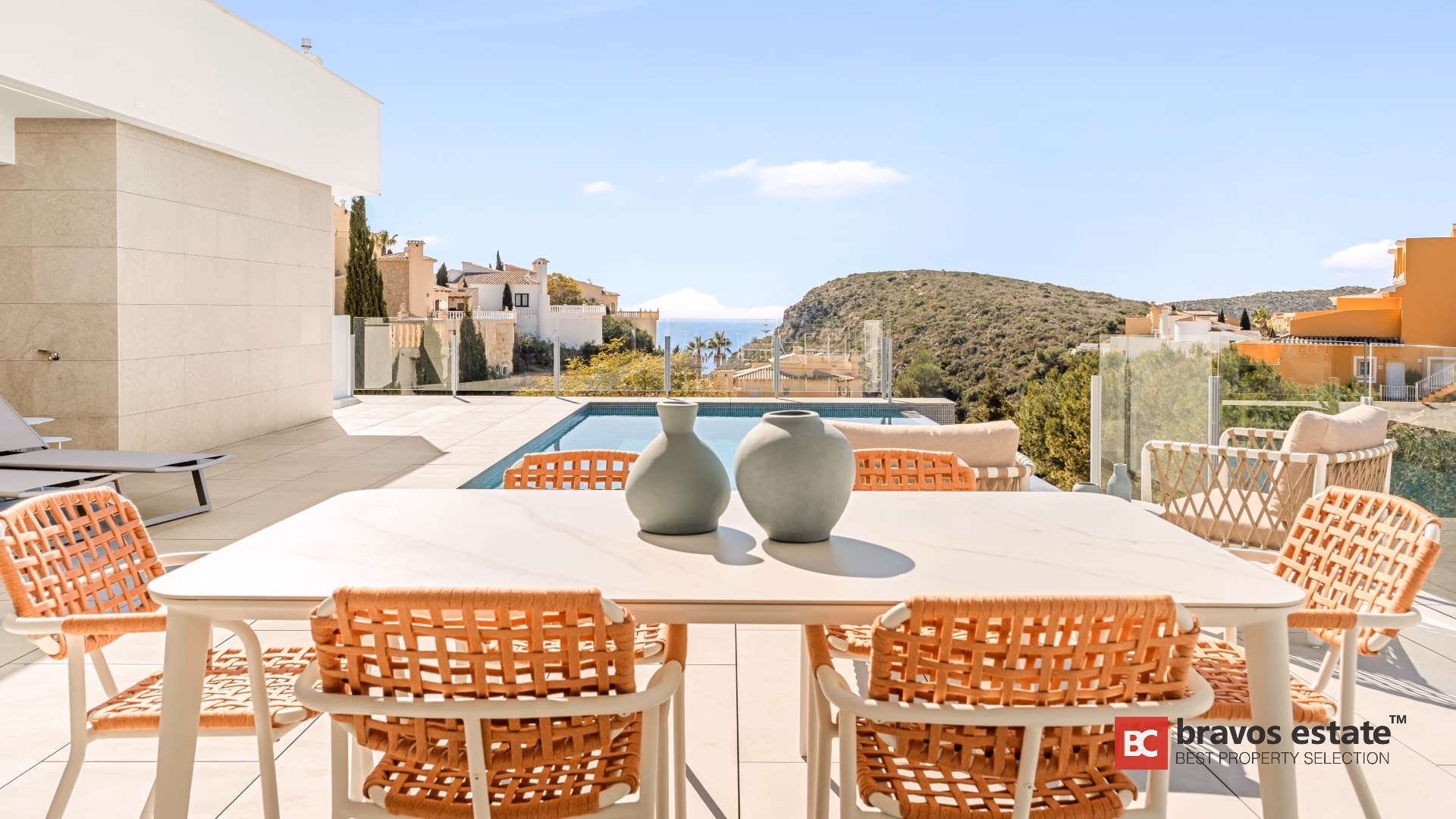 Villa de Obra Nueva de 4 Dormitorios con Vistas al Mar en Cumbre del Sol - 10