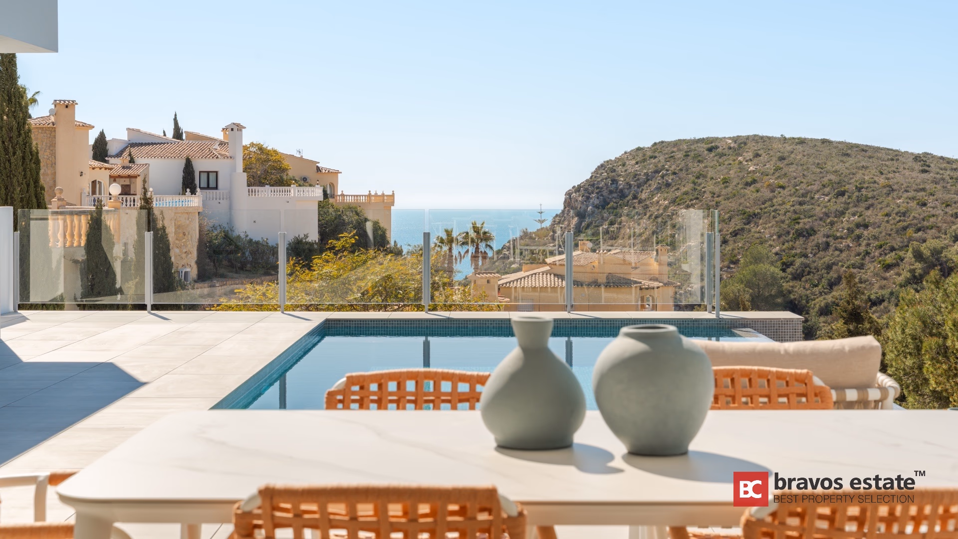 Villa de Obra Nueva de 4 Dormitorios con Vistas al Mar en Cumbre del Sol - 11