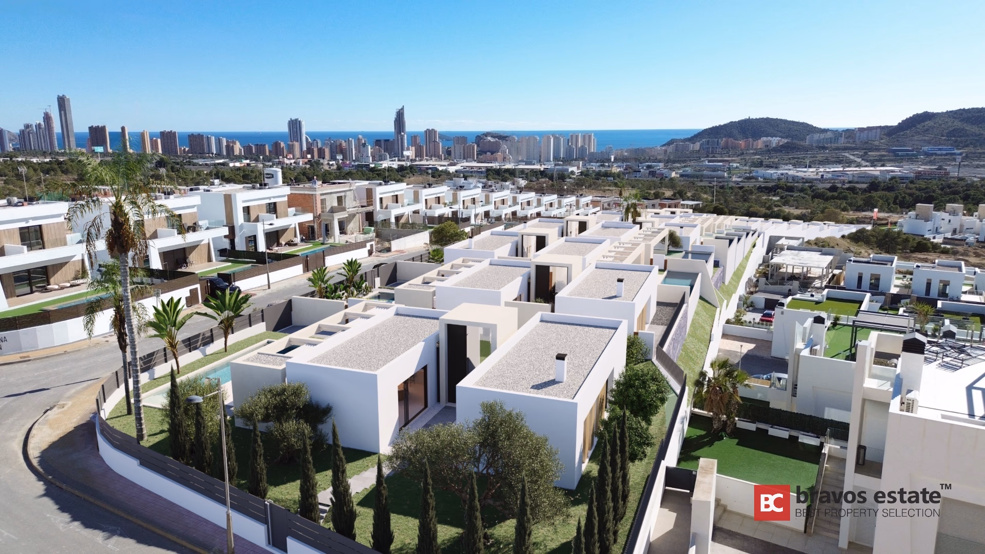 New Build 3-Bedroom Boutique Villa with Pool in Finestrat - 3