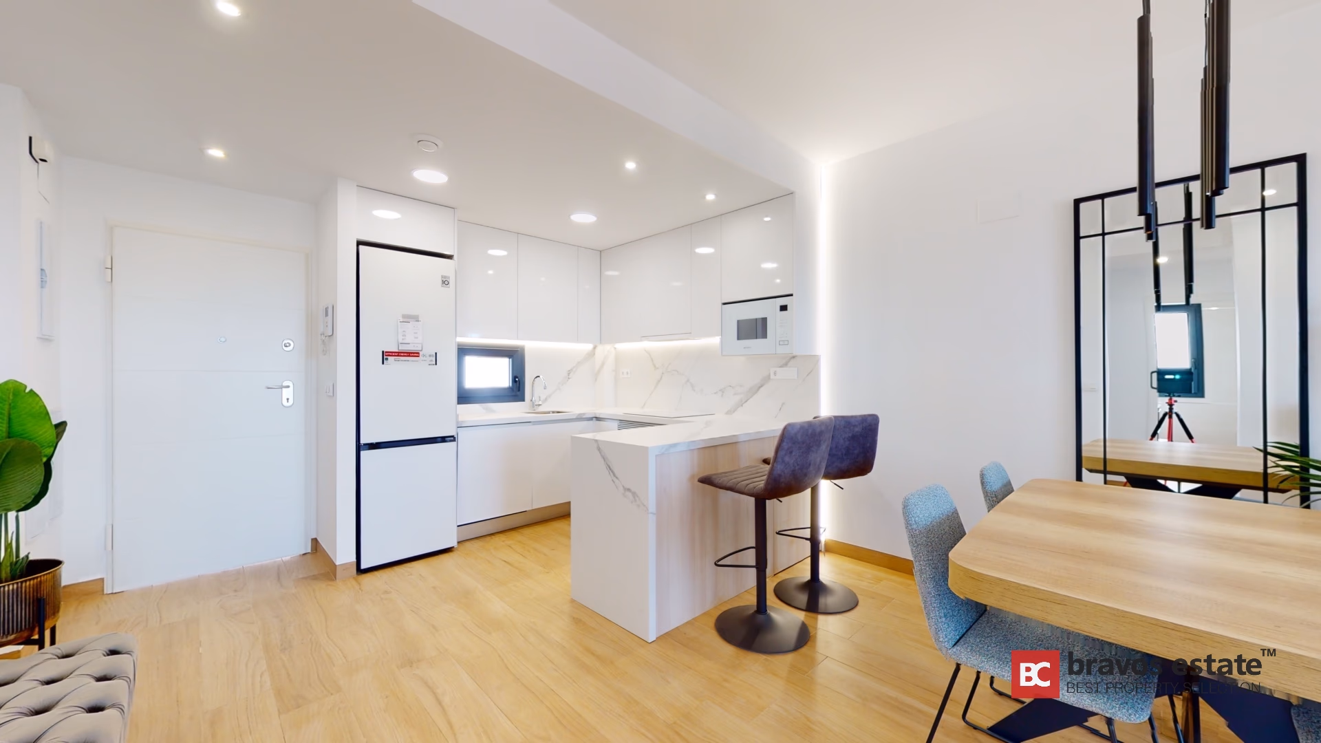 Ruime bungalow met 2 slaapkamers in Torrevieja - 8
