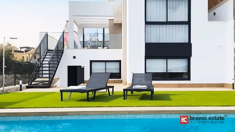 Villa llave en mano con piscina, 3 dormitorios en Algorfa - 1