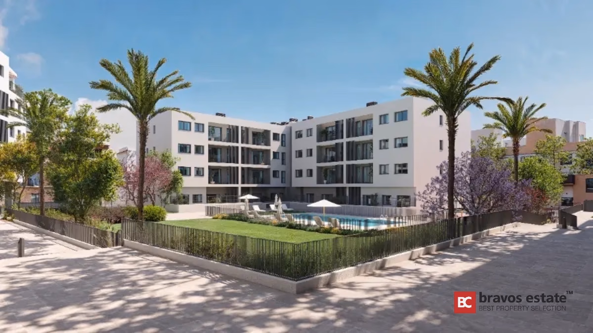 Modern apartment complex with pool and gardens in Alicante