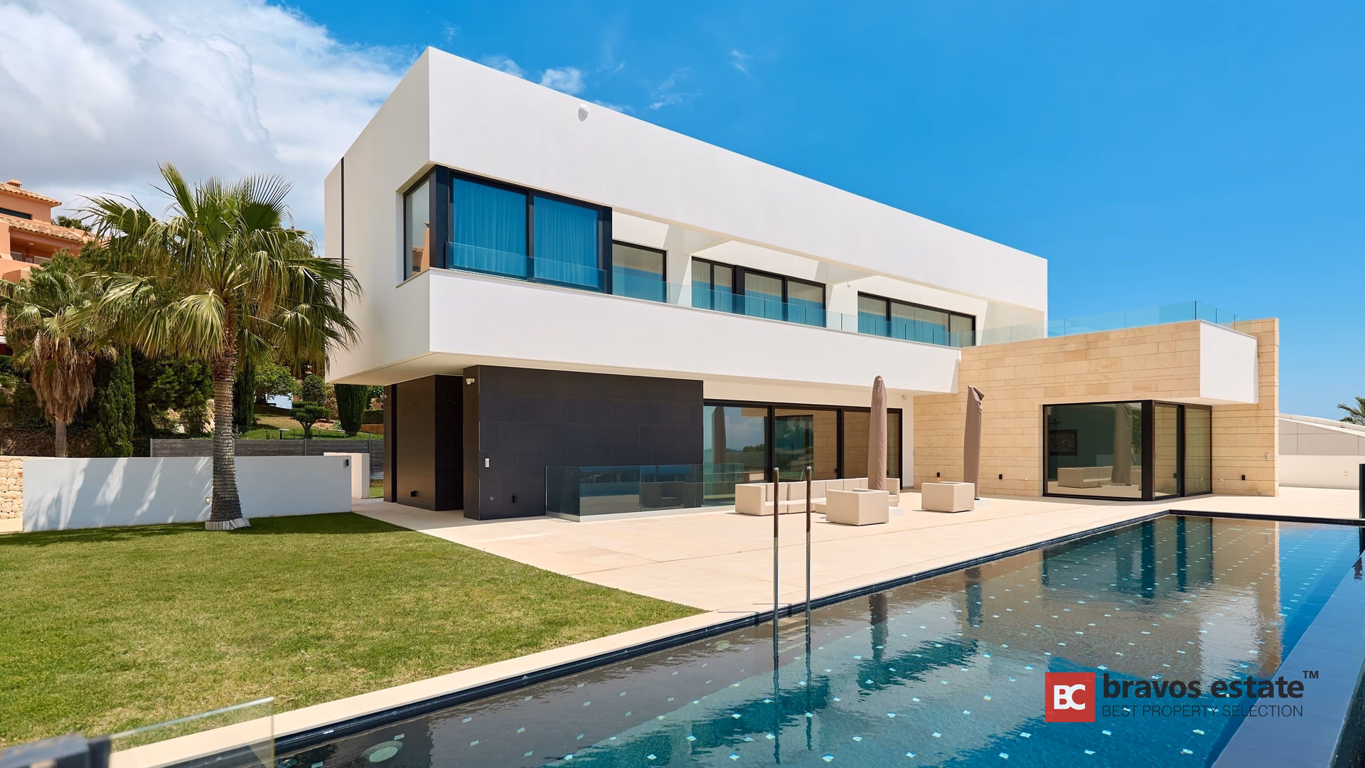 Villa de luxe de trois étages à Finestrat avec ascenseur et domotique 1