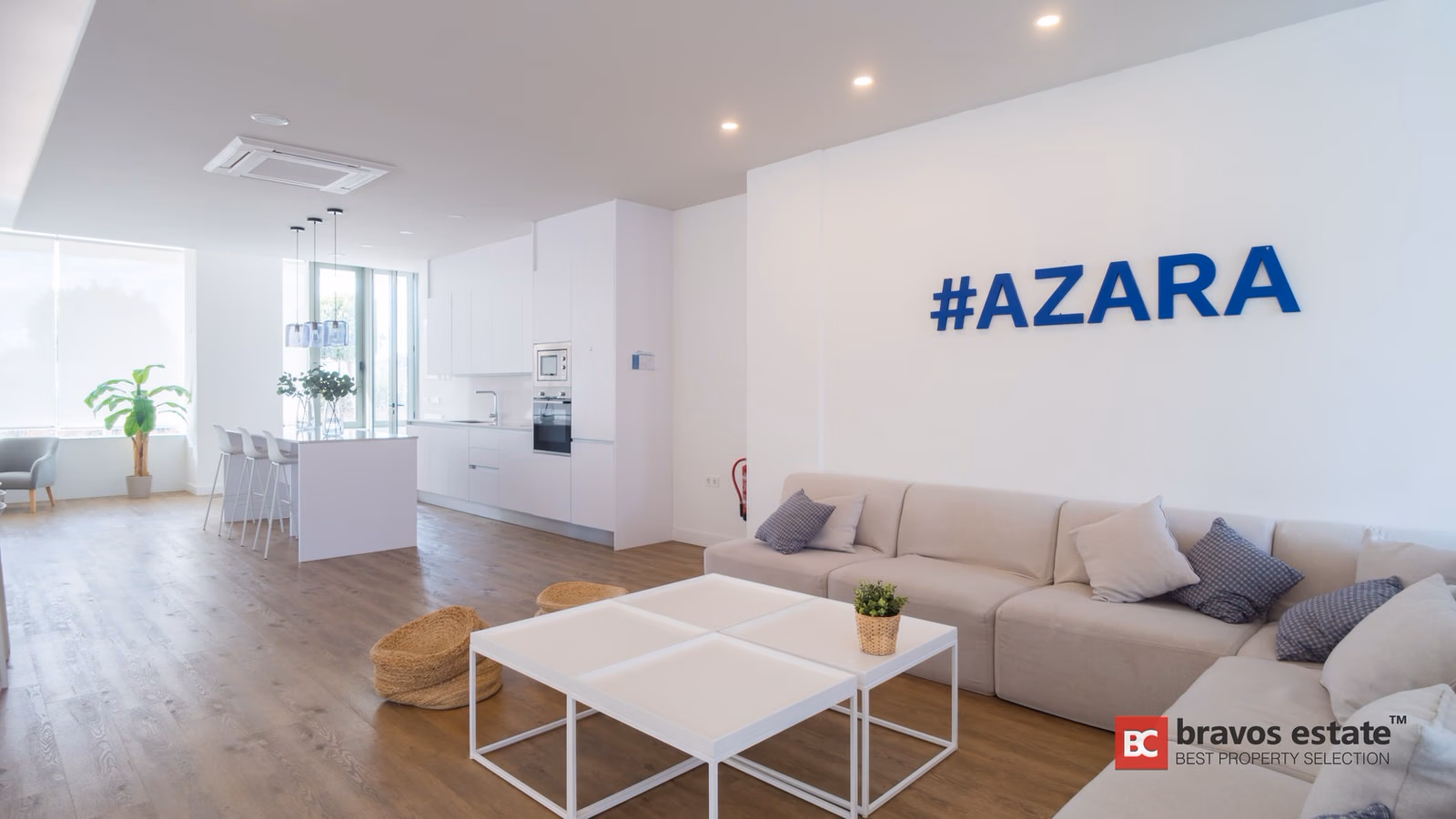 Beachside 4-Bedroom Apartment in Playa de San Juan · 146 m² - 23