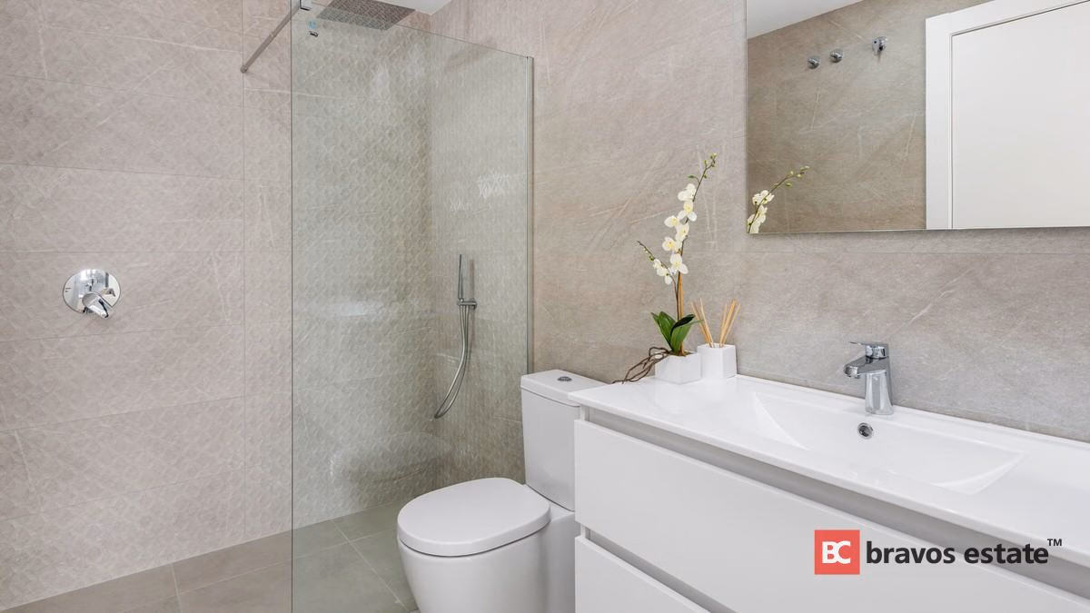 Nieuwbouw villa met 3 slaapkamers in Torrevieja - 12