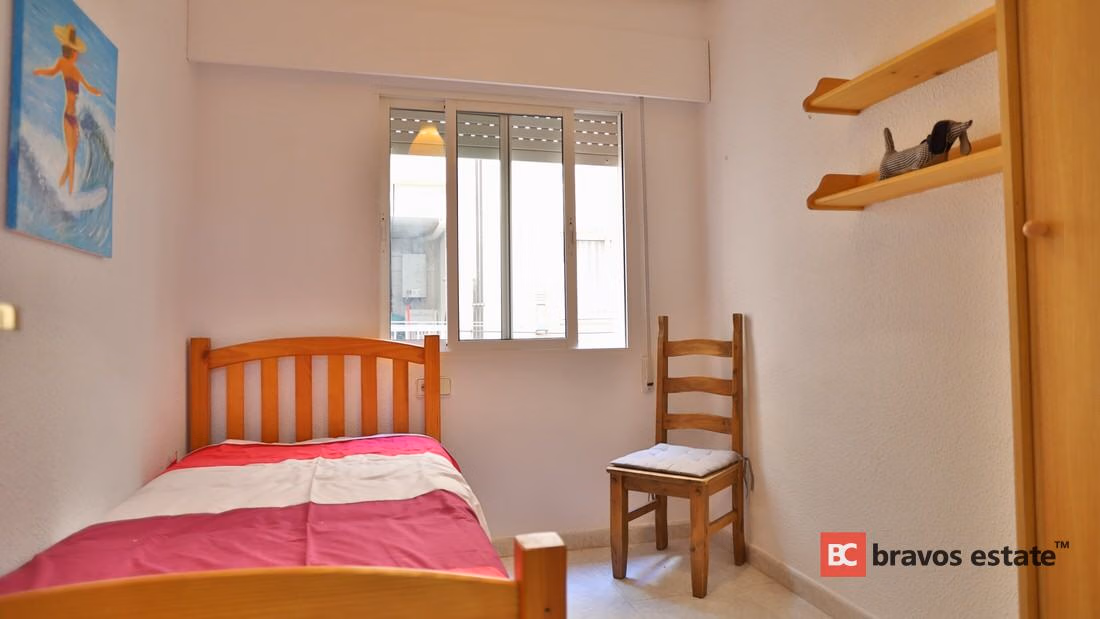Seafront 3-Bedroom Apartment in El Campello · 90 m² - 6