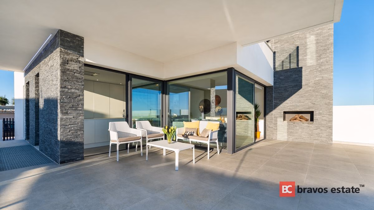 Spacious 3-Bedroom Villa in Ciudad Quesada - 17