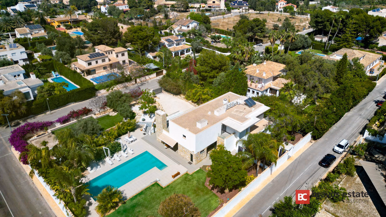 Luxury 6-Bedroom Villa in Mutxamel - 35