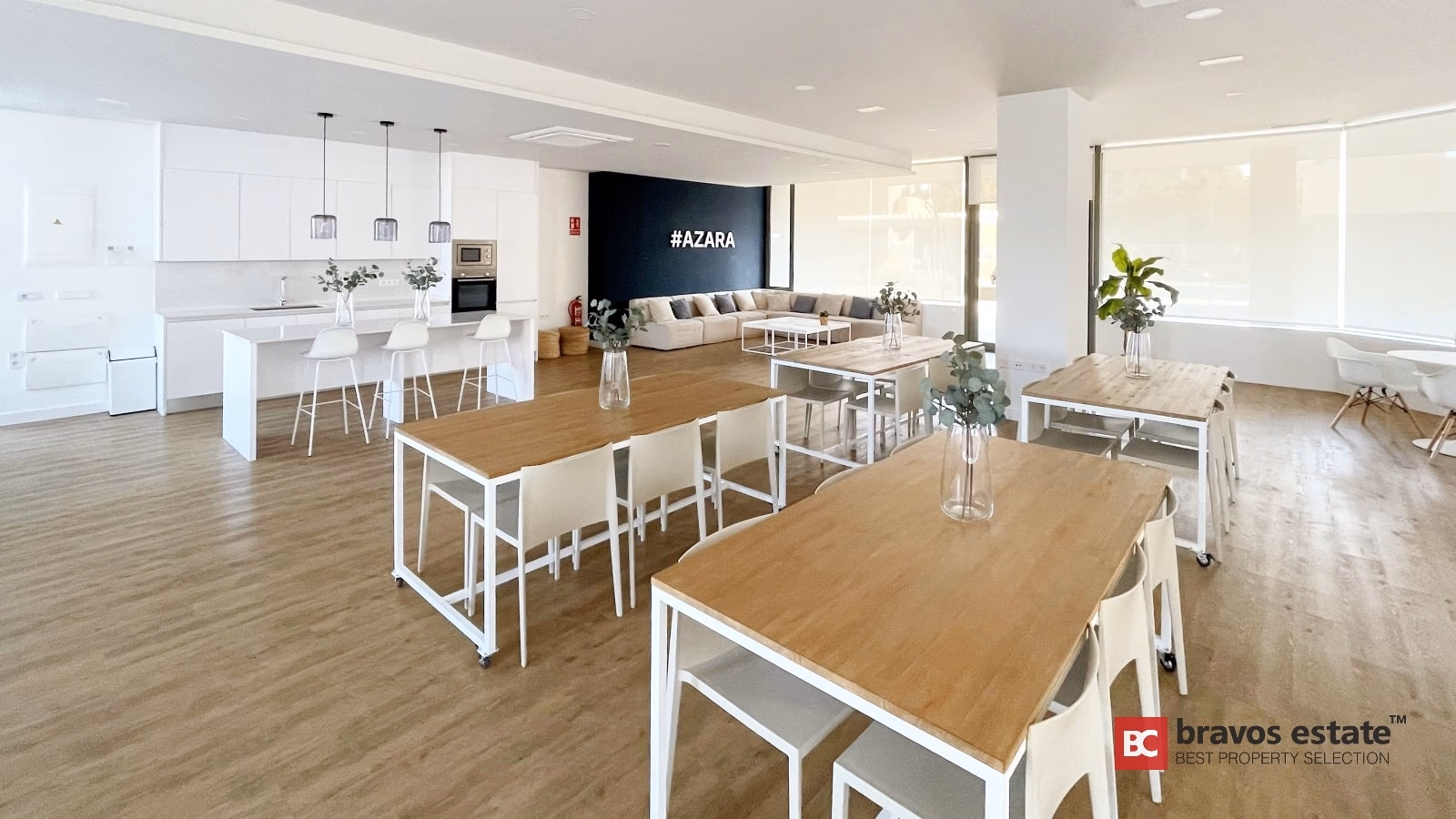 Beachside 3-Bedroom Apartment in Playa de San Juan - 24