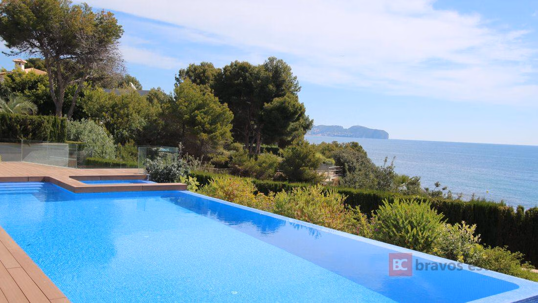Villa Frente al Mar de 5 Dormitorios en Calpe - 8