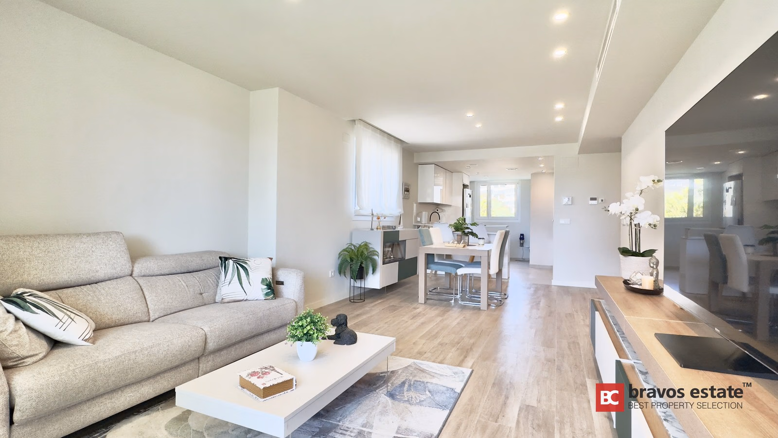 Seafront 3-Bedroom Apartment in El Campello - 5