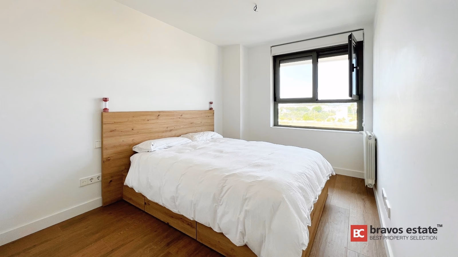 Beachside 3-Bedroom Apartment in Playa de San Juan - 17