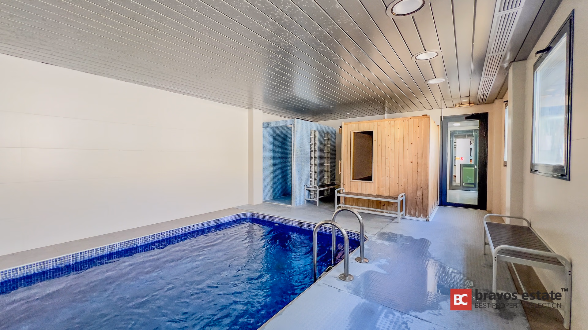 Beachside 1-Bedroom Apartment in El Campello · 59 m² - 12
