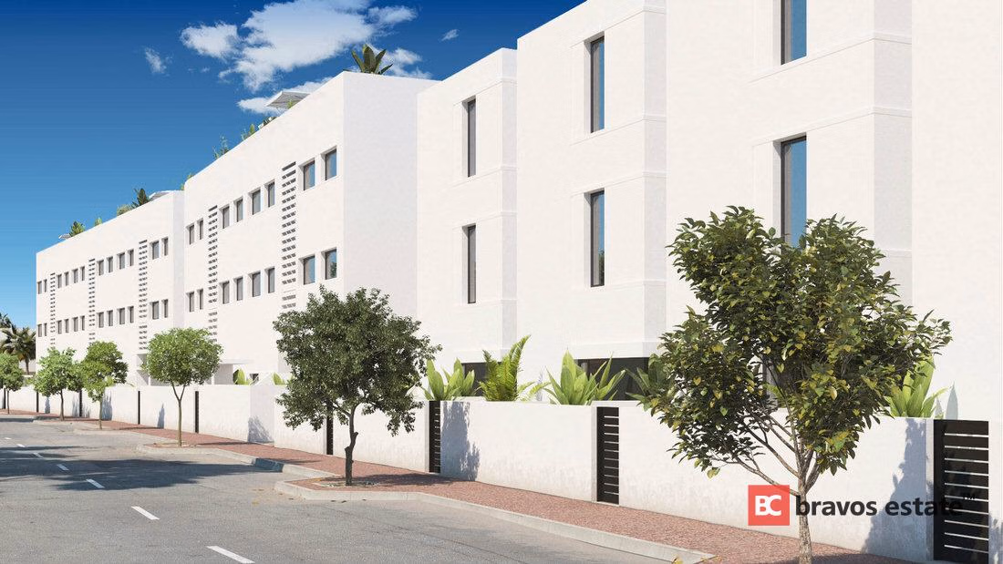 Beachside 2-Bedroom Apartment in Guardamar del Segura · 108 m² - 7