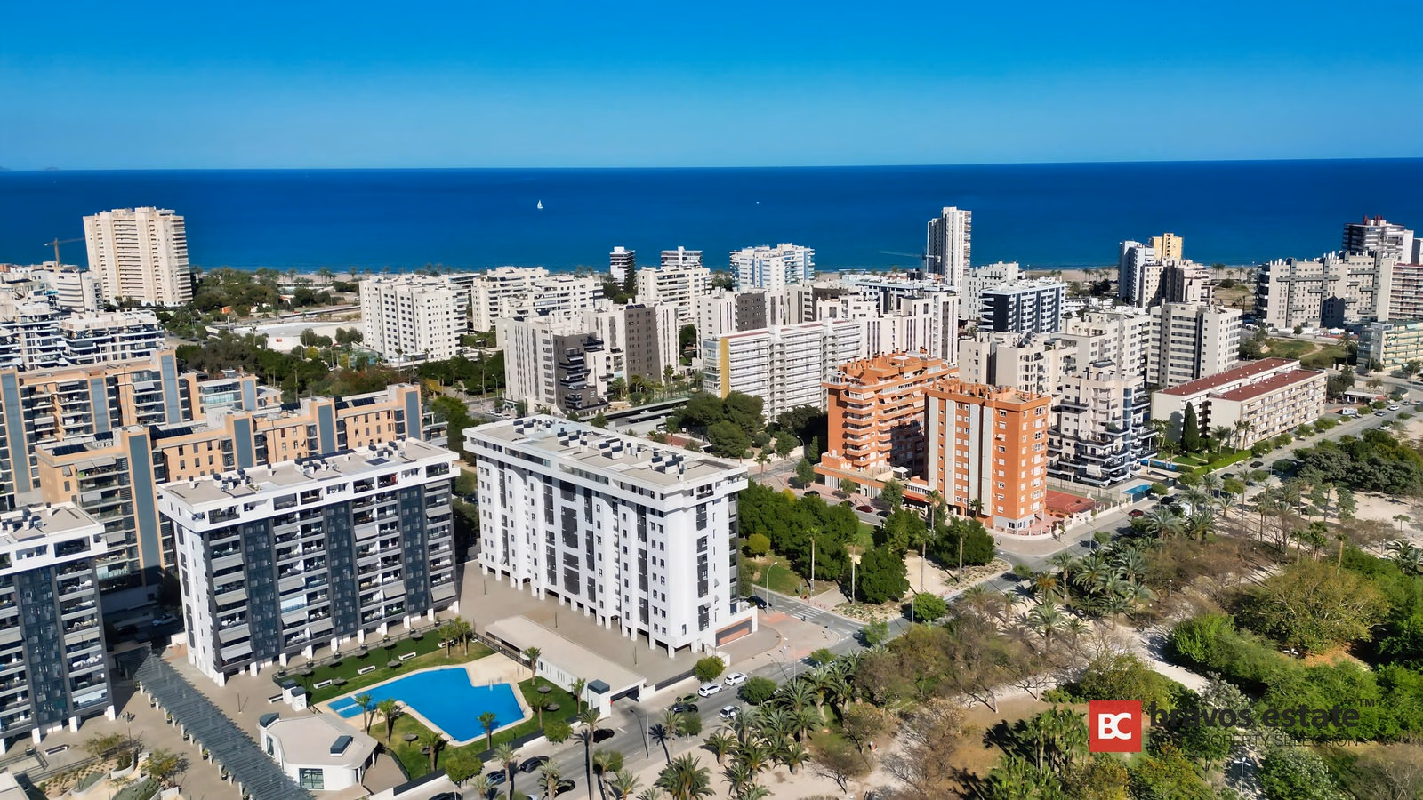 Beachside 2-Bedroom Apartment in Playa de San Juan · Ref 2001 - 20