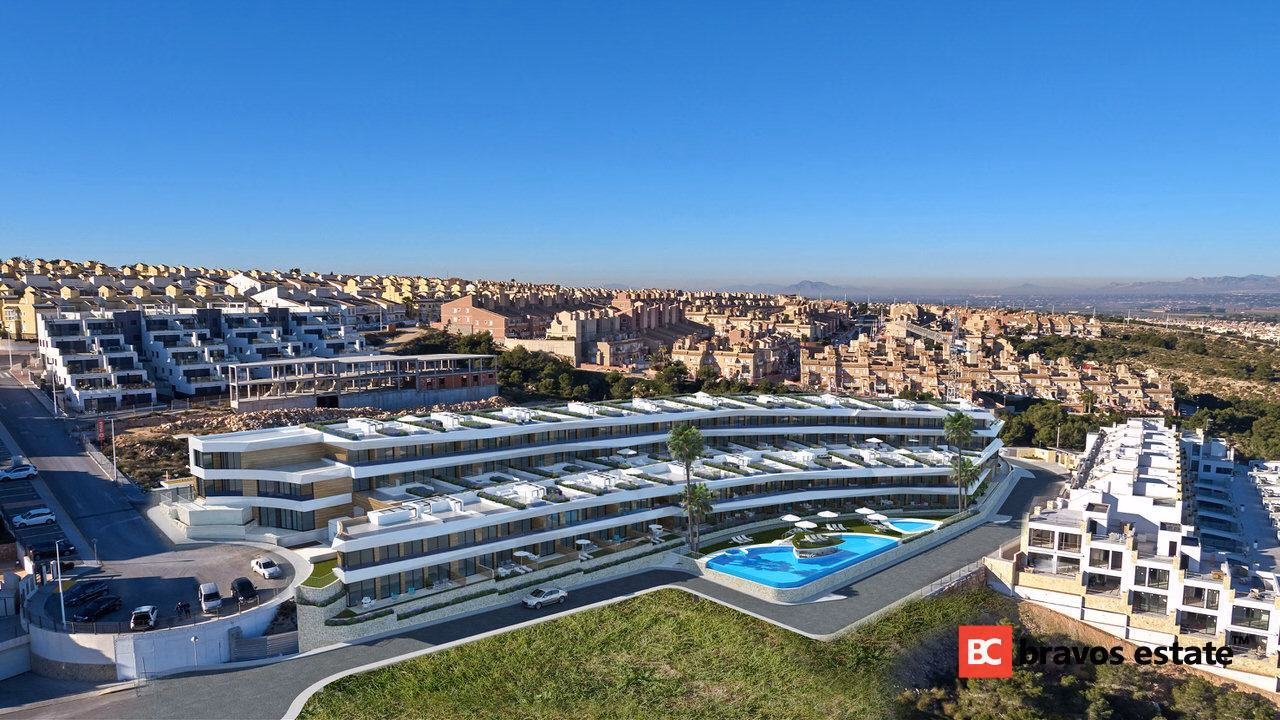 Beachside 2-Bedroom Apartment in Arenales del Sol - 3