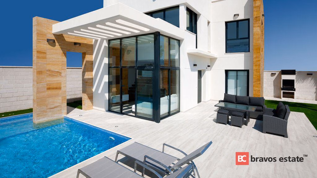 New Build 3-Bedroom Villa in Cabo Roig · 131 m² - 14