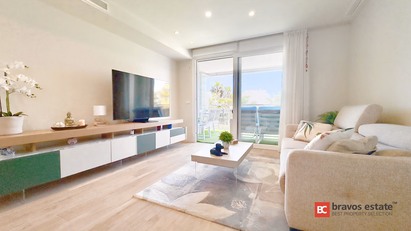 Seafront 3-Bedroom Apartment in El Campello - 4