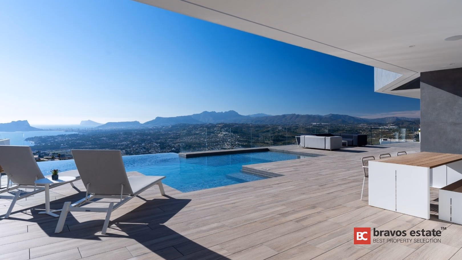 Villa De Lujo de 4 Dormitorios en Cumbre del Sol - 2