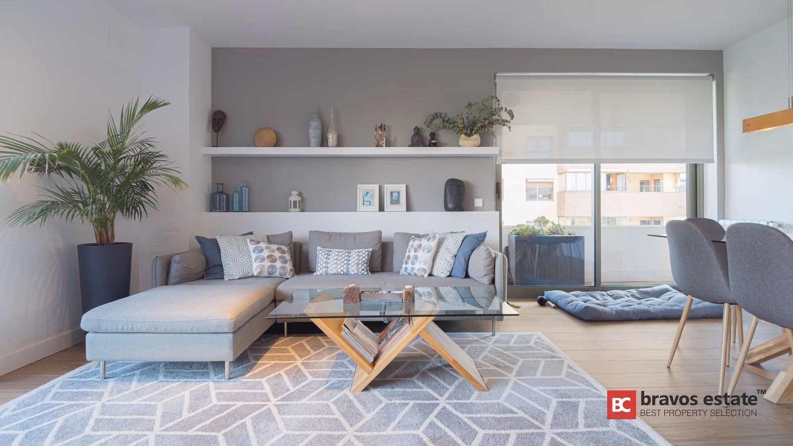Beachside 4-Bedroom Apartment in Playa de San Juan · 146 m² - 10