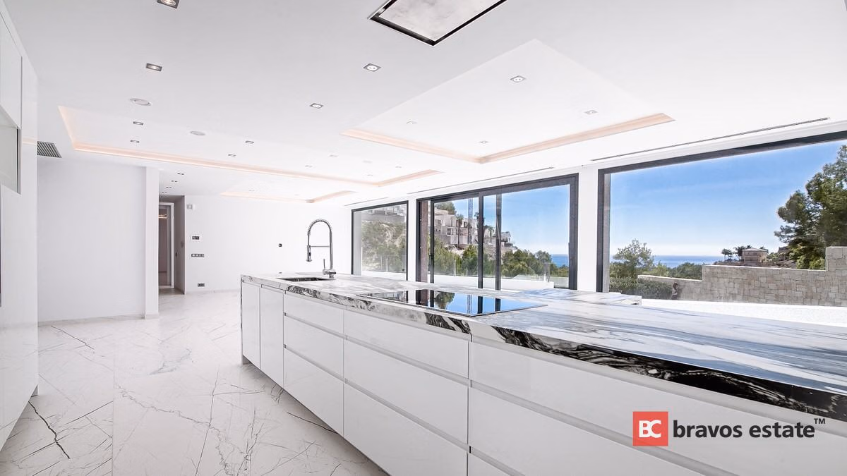 Luxury 4-Bedroom Villa in Benissa · 496 m² - 12