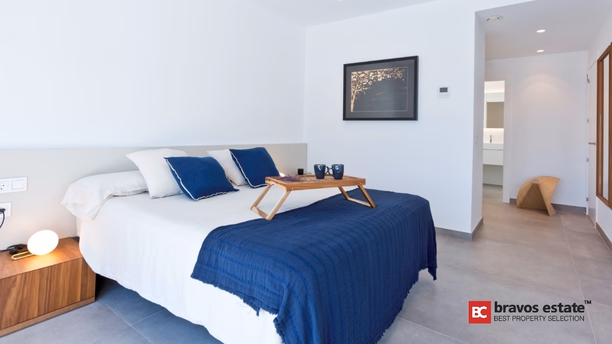 Villa Espaciosa de 4 Dormitorios en Cumbre del Sol - 9