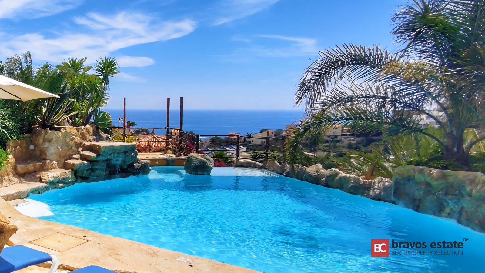 Villa Cerca del Mar de 9 Dormitorios en El Campello 1