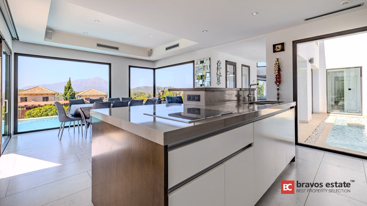 Luxe villa met 5 slaapkamers in Javea - 17