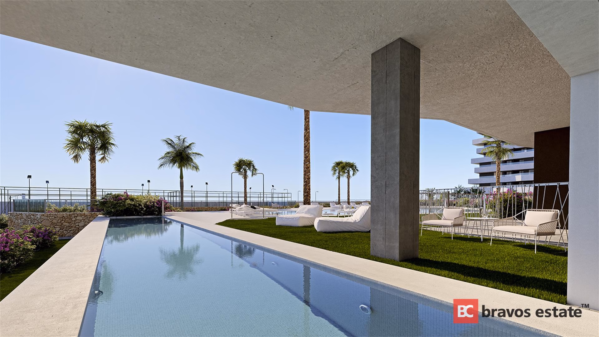 Beachside 4-Bedroom Apartment in Playa de San Juan · 136 m² - 16