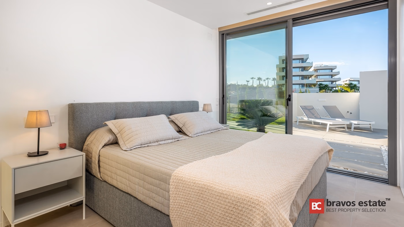 Villa de Obra Nueva de 3 Dormitorios en Las Colinas - 13