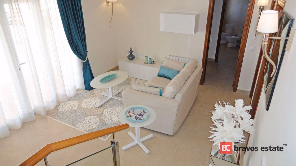 Beachside 3-Bedroom Villa in Cumbre del Sol - 16