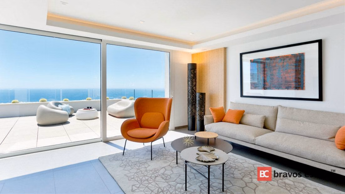 Spacious 3-Bedroom Apartment in Cumbre del Sol - 4