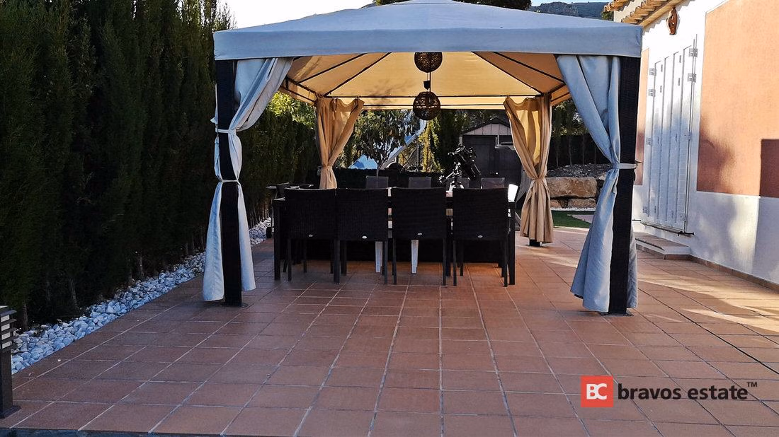 Bright 4-Bedroom Villa in Finestrat - 7