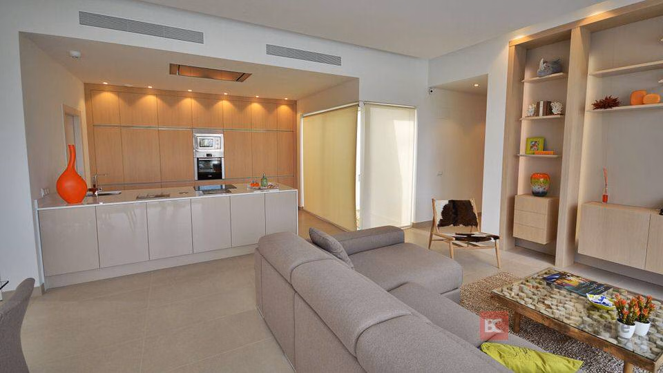 New Build 3-Bedroom Villa in Las Colinas · 140 m² - 4